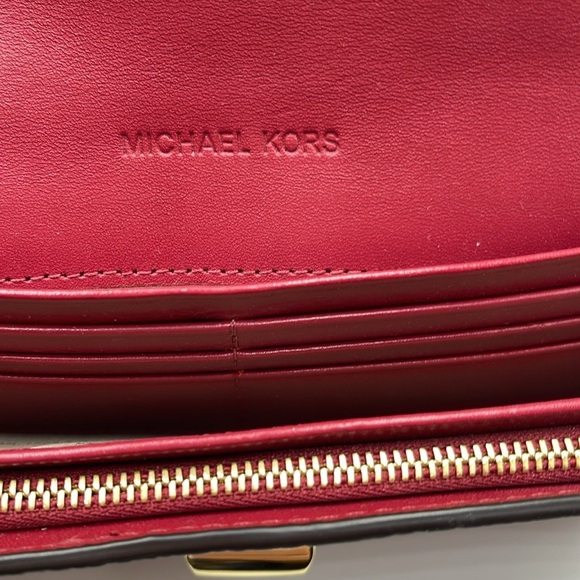 Michael Kors Sullivan large carry All wallet - Picture 6 of 8